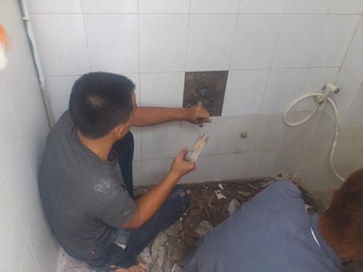 Thợ sửa nhà vệ sinh QAZ