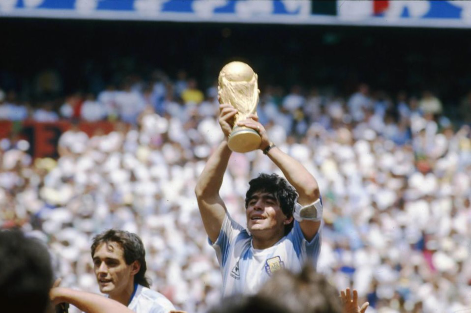 Diego Maradona - Tiểu sử và thành tích của “cậu bé vàng” Argentina