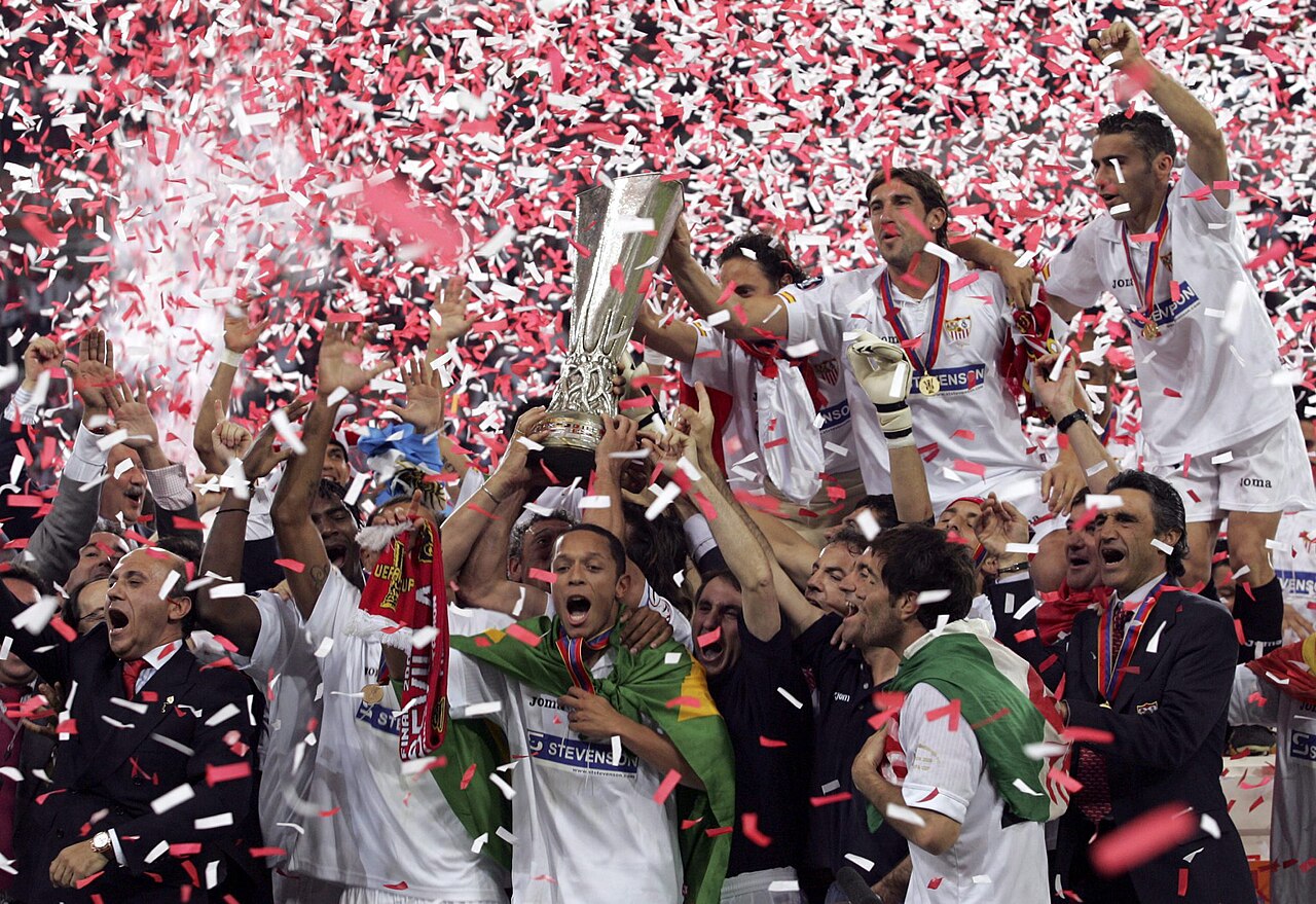 Sevilla đã giành được Cúp UEFA vào năm 2006