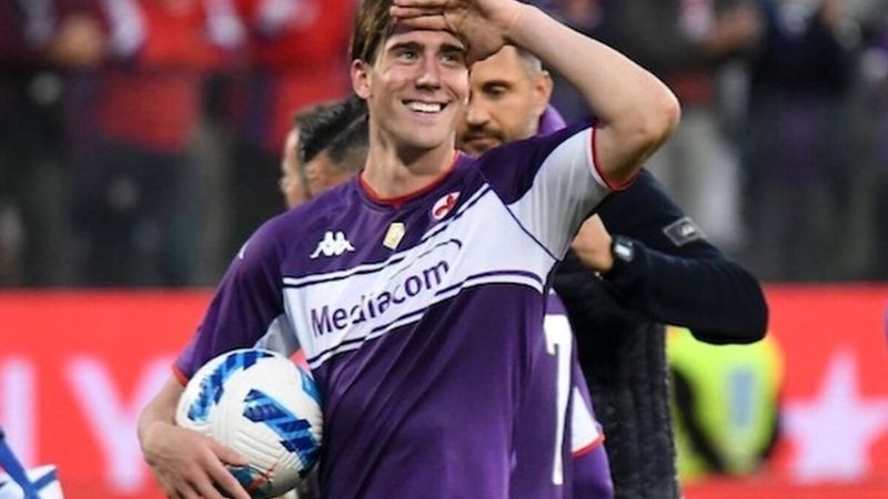 Thông tin về tiểu sử của cầu thủ nổi tiếng người Serbia Vlahovic.