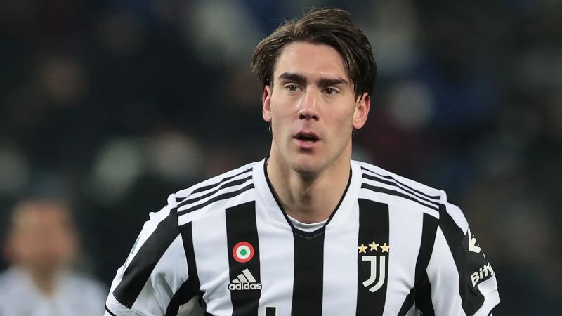 Thông tin về tiểu sử của cầu thủ nổi tiếng người Serbia Vlahovic.