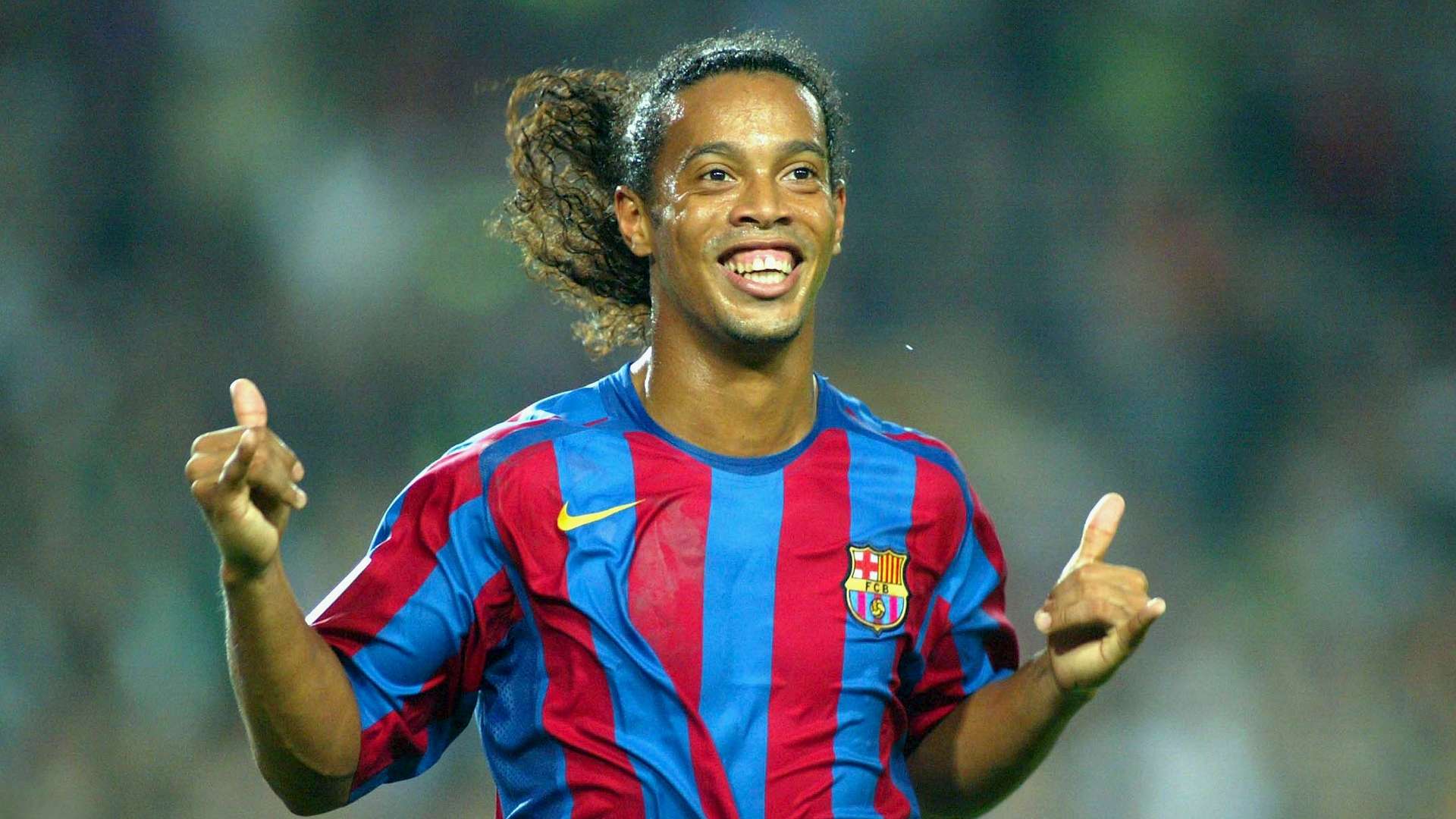 Giá trị tài sản ròng của Ronaldinho là bao nhiêu và ngôi sao người Brazil này kiếm được bao nhiêu? | Goal.com