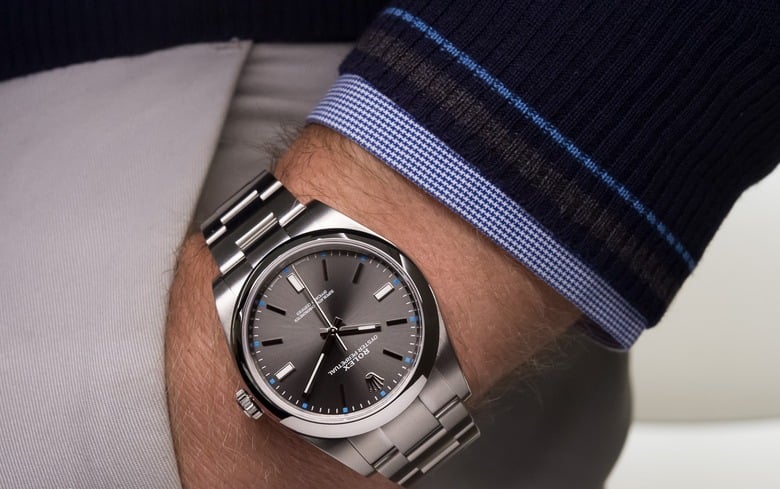 Cách chỉnh ngày giờ sử dụng đồng hồ Rolex dễ hiểu nhất - Ảnh 4