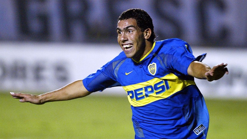 Cầu thủ Carlos Tevez - Gã bất kham với sự cao cả