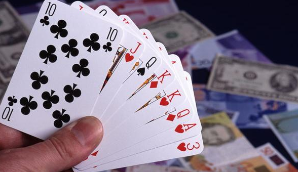 Hướng dẫn cách chơi bài poker 7 lá từ cơ bản đến nâng cao