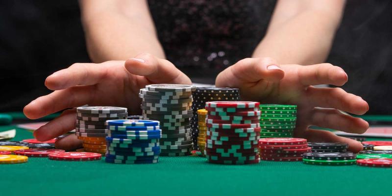 Tất cả những gì về Poker? Hiểu và sử dụng chiến lược tổng thể