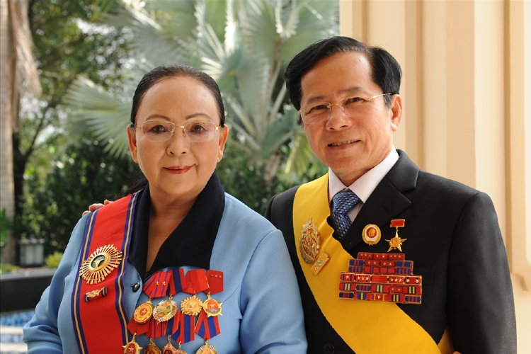 Doanh nhân từ thiện nổi tiếng nhất Việt Nam