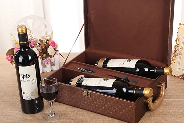 Cách chọn rượu vang làm quà tặng chuẩn nhất – Giaruou.vn