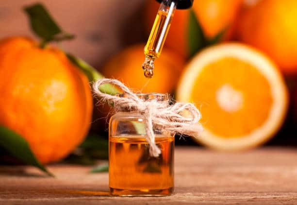 Tinh dầu cam được biết đến với đặc tính khử trùng mạnh
